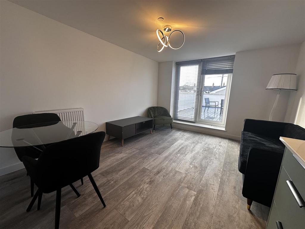 Kitchen/Lounge