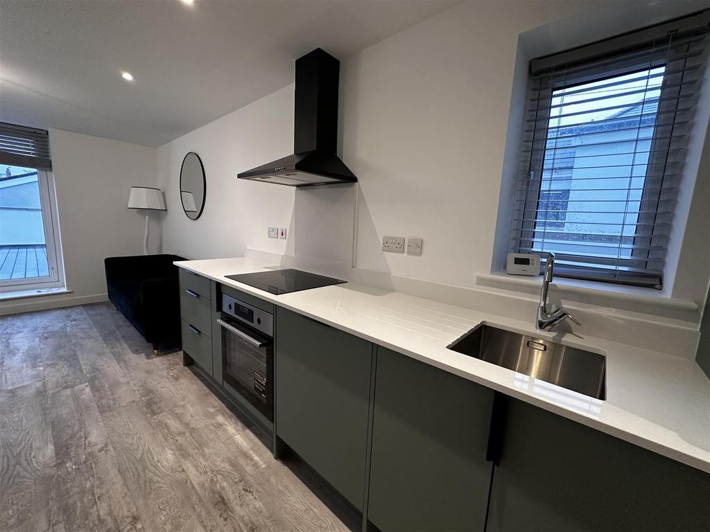 Kitchen/Lounge