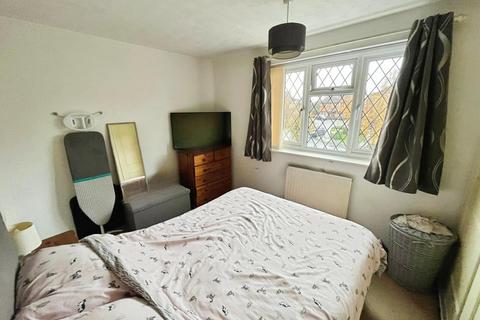 3 bedroom terraced house for sale, Meadowsweet Road, Leicester LE5