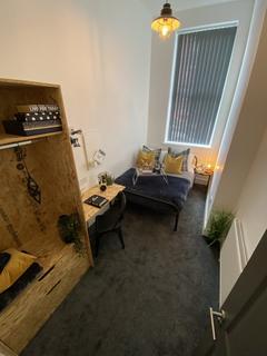3 bedroom flat to rent, Holmes Street, L8 ORH,