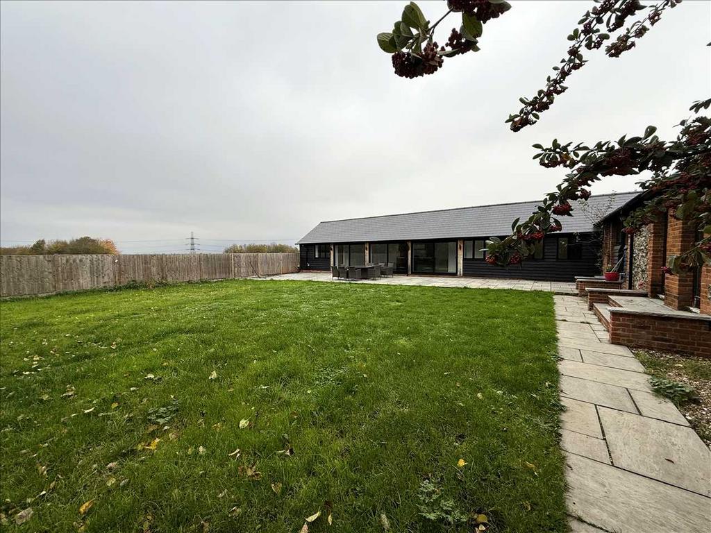 Grounds/Rear Garden