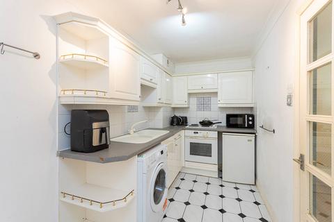 2 bedroom maisonette for sale, 15 Bonnethill Place, Dundee, DD1 2AD