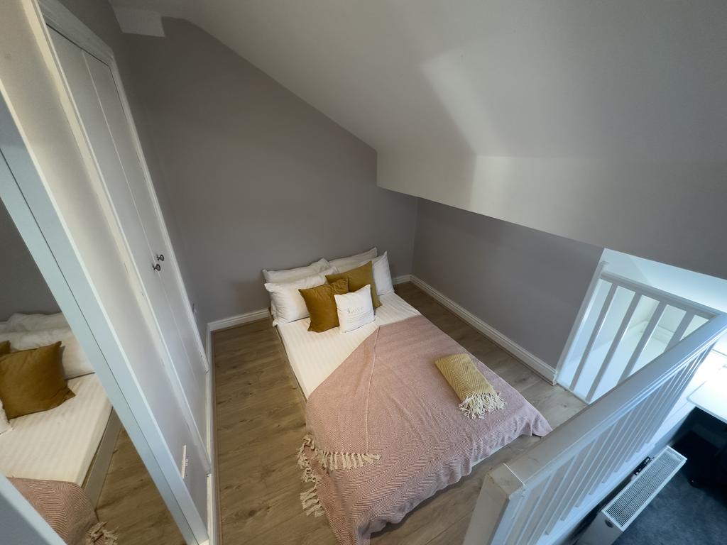6 img 1942