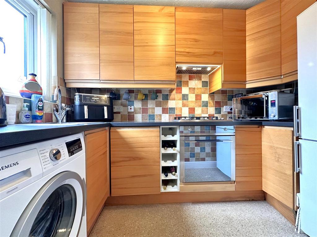 Kitchen 573