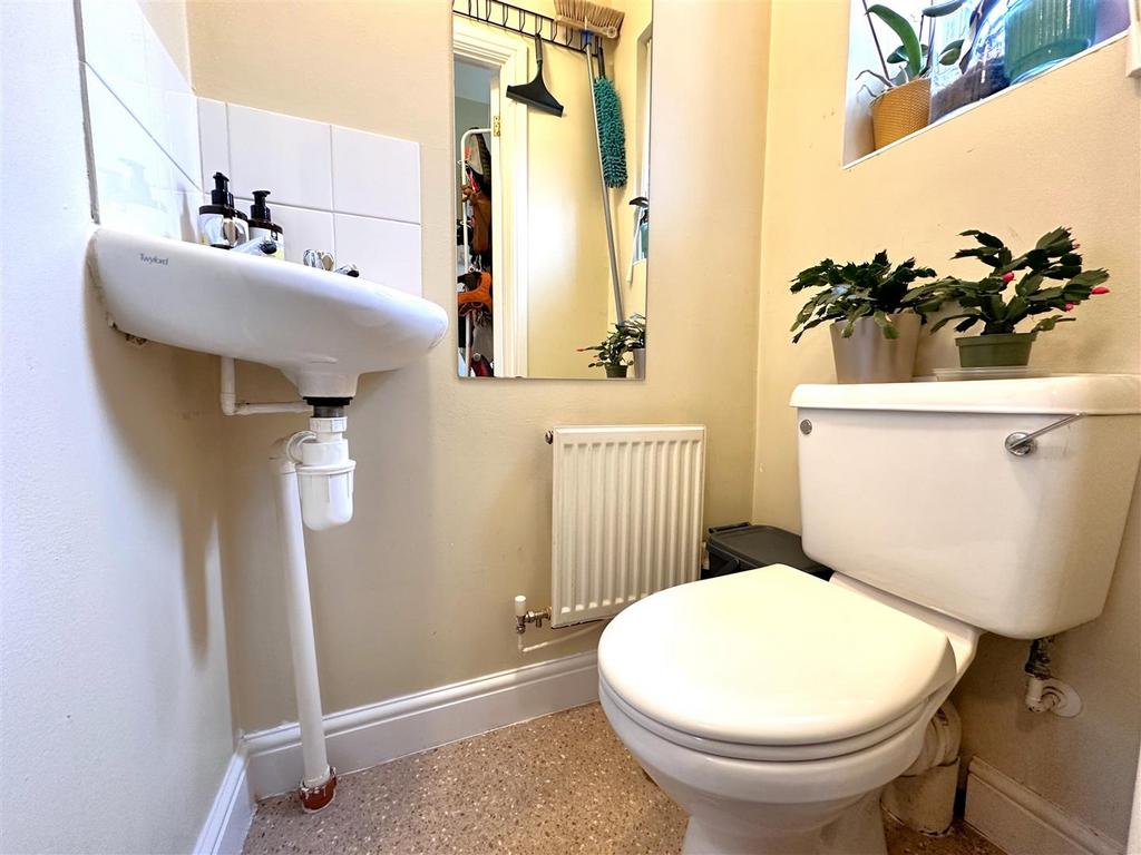 Ground Floor W.C 587