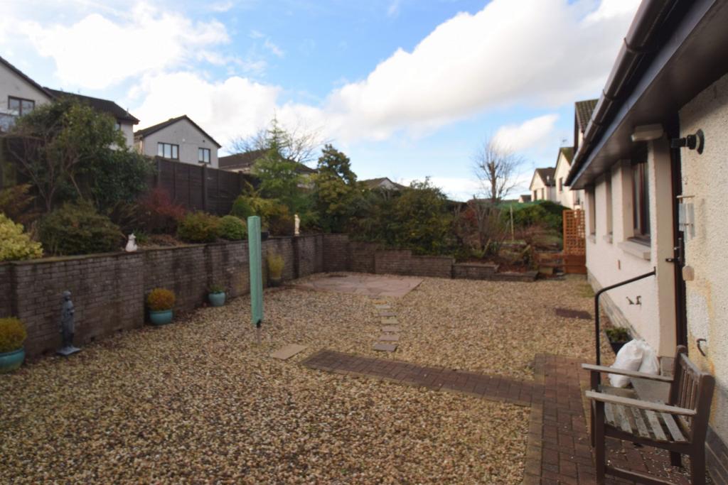 11 Makbrar’s Neuk, Dumfries, DG1 4 XB - Grieve Gr