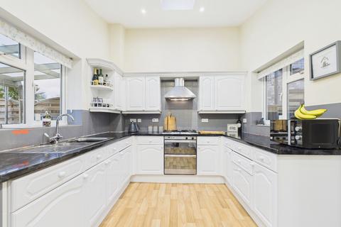 undefined, Sandy Lane, Saltney, CH4