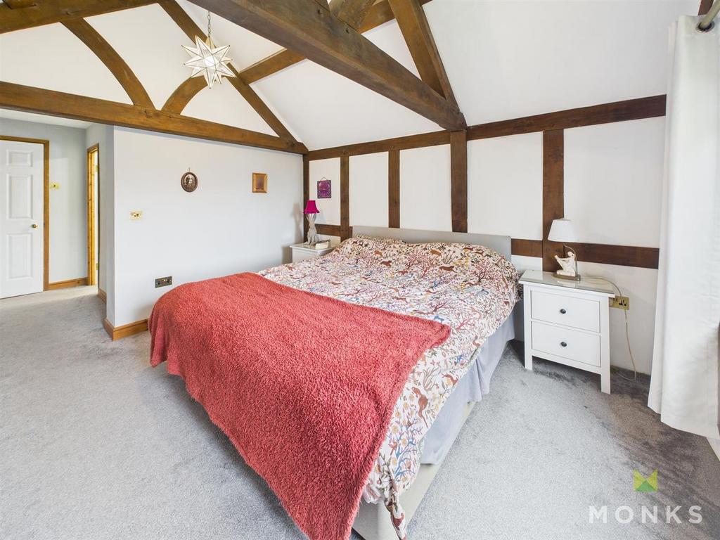 CAM01520 G0-PR0295-STILL024.jpg