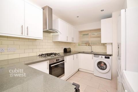 undefined, Bridle Road Croydon CR0