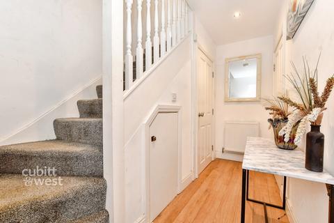 undefined, Bridle Road, Croydon CR0