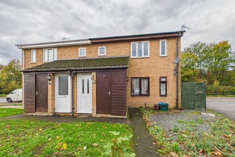 Studio to rent, Alders Green, Longlevens, Gloucester, GL2