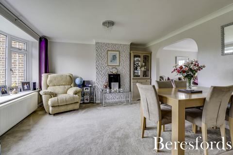 3 bedroom semi-detached house for sale, Poppy Close, Pilgrims Hatch, CM15
