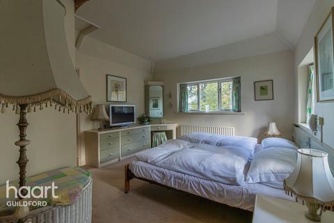 undefined, High Button, GODALMING