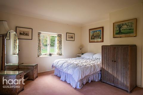 undefined, High Button, GODALMING