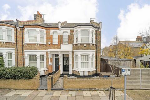 Linden Avenue, London NW10