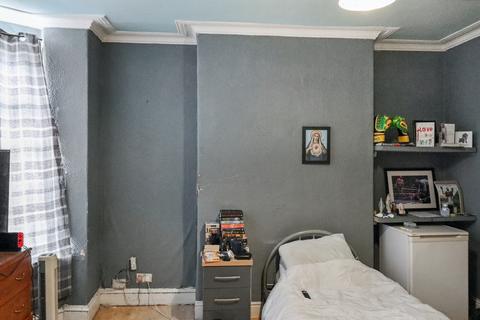 4 bedroom terraced house for sale, No, 196 Penistone Road North, Sheffield, South Yorkshire S6 1QA