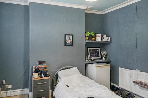 4 bedroom terraced house for sale, No, 196 Penistone Road North, Sheffield, South Yorkshire S6 1QA