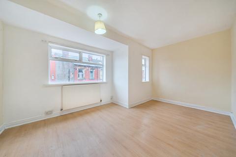 30 Aviary Place, Armley, Leeds, LS12 2NP