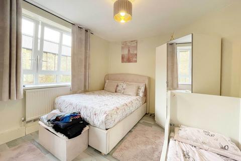 undefined, Field Road, Barons Court