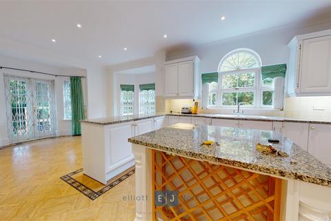 6 bedroom detached house for sale, Regents Drive, Woodford Green IG8