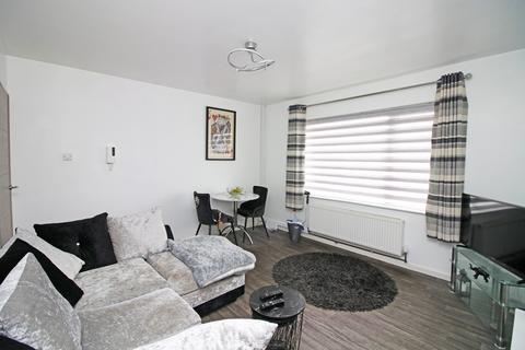 1 bedroom apartment for sale, Winnipeg Place, Bispham, Blackpool, FY2
