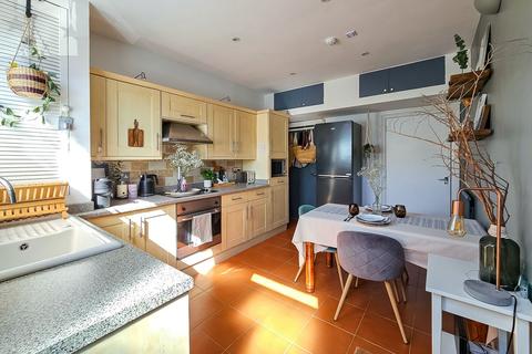 undefined, West Cliffe Terrace, Harrogate, HG2