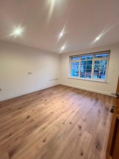 4 bedroom townhouse for sale, The Avenue, Northwood HA6