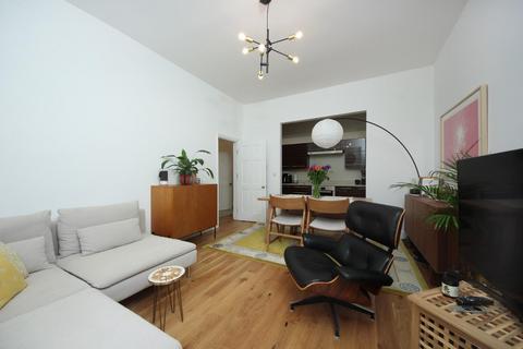 2 bedroom flat for sale, Mattock Lane, W5