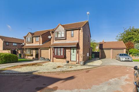 3 bedroom detached house for sale, Mintfields Road, Beverley, East Riding of Yorkshire, HU17 0QZ