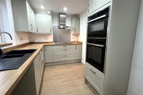 undefined, Kingsdown Crescent, Dawlish, EX7