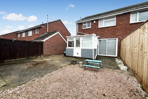 3 bedroom semi-detached house to rent, Kingsdown Crescent, Dawlish, EX7