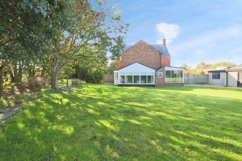 5 bedroom detached house for sale, Kilnhouse Lane, Tunstall, Hull, HU12 0JH