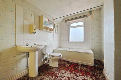 2 bedroom semi-detached house for sale, Queens Avenue, Barton-Upon-Humber, Lincolnshire, DN18