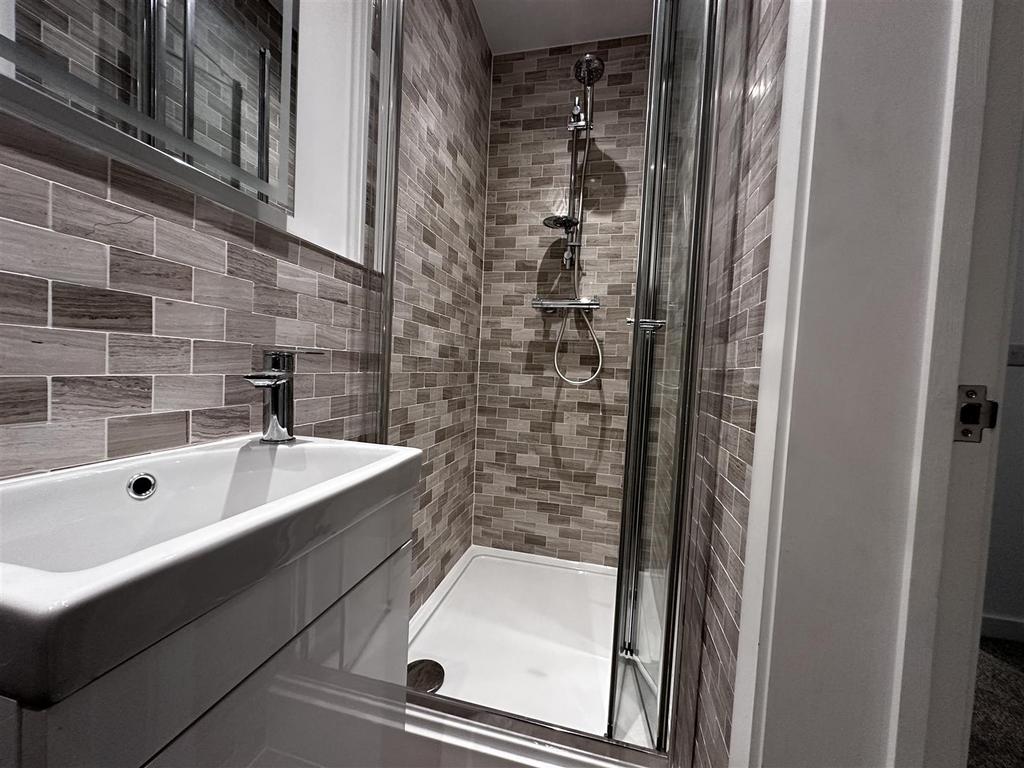 En-suite 1