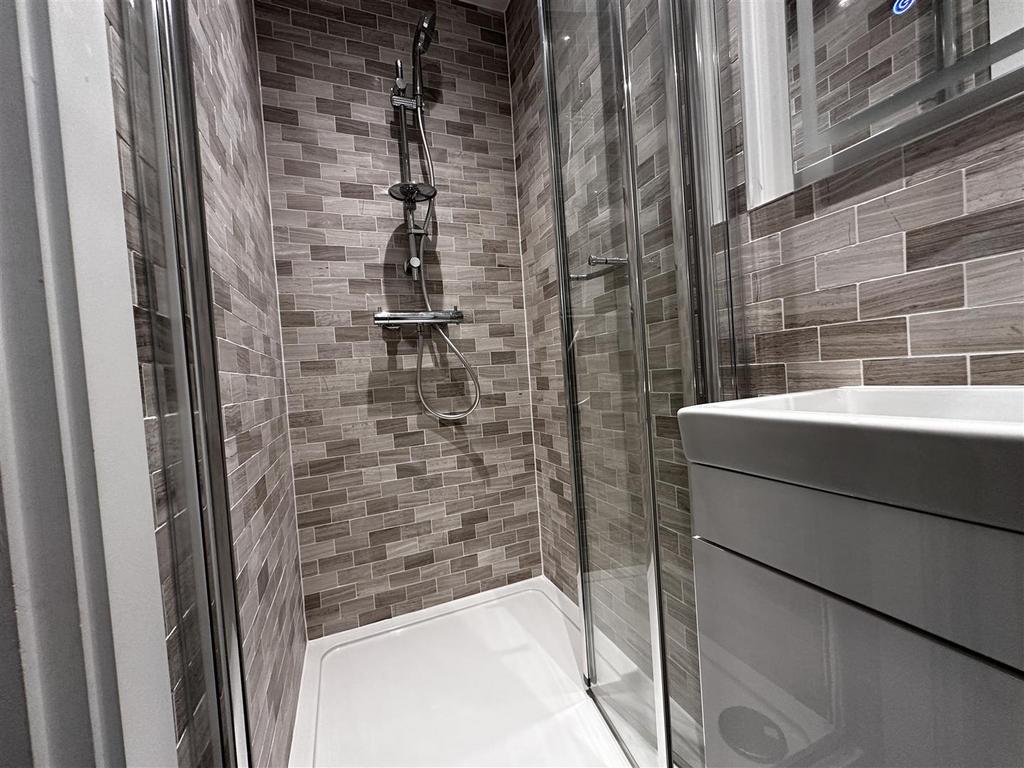 En-suite 2