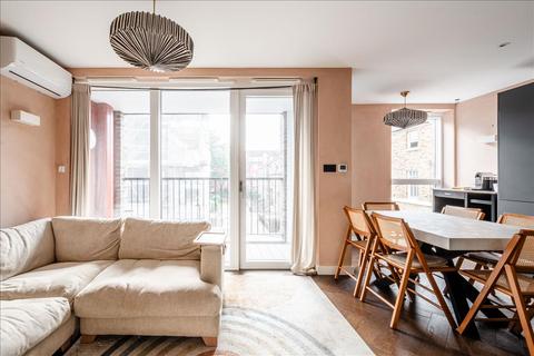 2 bedroom apartment to rent, Spurstowe Terrace, Hackney Downs, E8