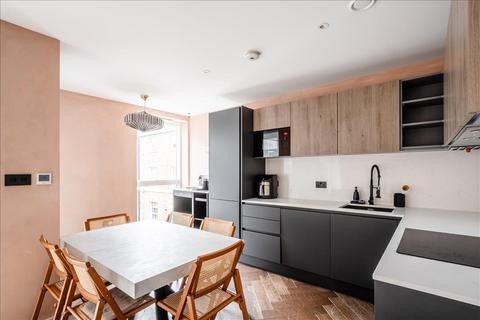 2 bedroom apartment to rent, Spurstowe Terrace, Hackney Downs, E8