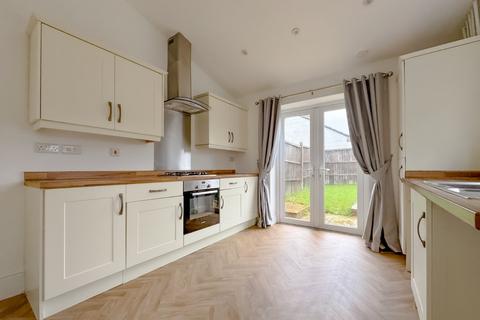 2 bedroom end of terrace house to rent, Cavendish Road, Patchway, Bristol, Gloucestershire, BS34