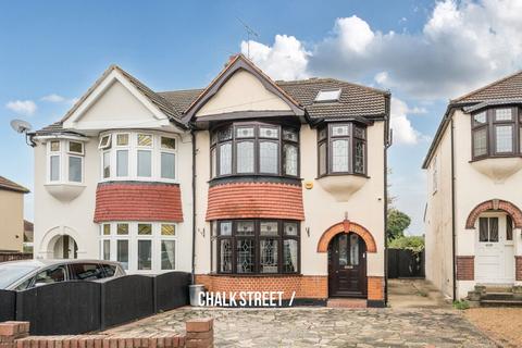 Westland Avenue, Hornchurch, RM11