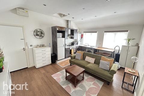 undefined, Ashton Road, LUTON