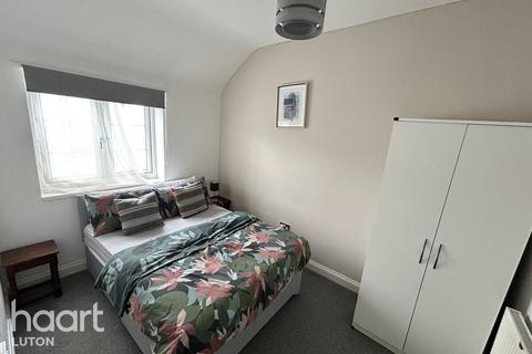 undefined, Ashton Road, LUTON