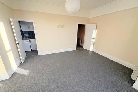 undefined, Beach Road, Littlehampton BN17