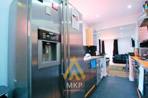 6 bedroom terraced house to rent, Tiverton Road, Selly Oak, Birmingham B29