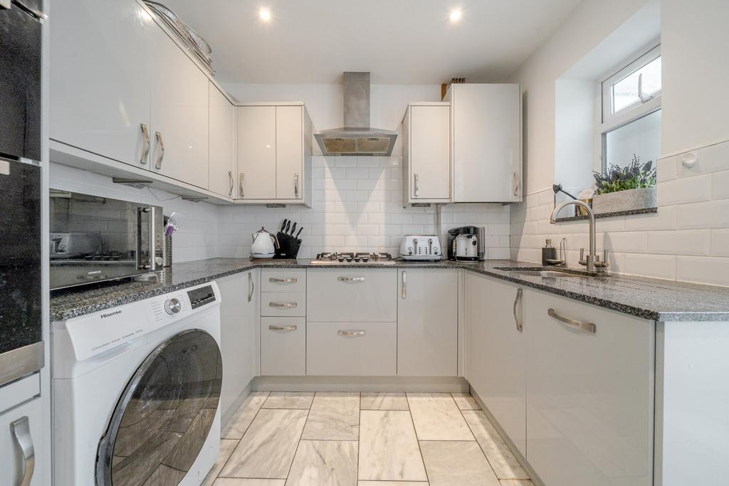 1376885-9-690dfa3...