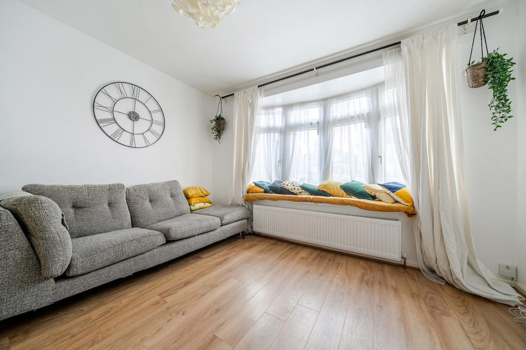 1376885-7-690dfa2...