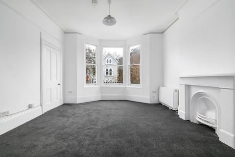 Studio to rent, Woodchurch Road, London NW6