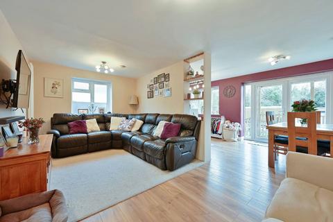 undefined, Woodmere Avenue, Watford, WD24