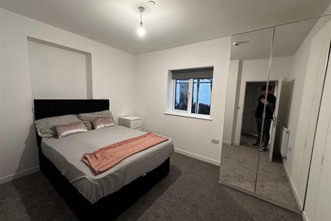 2 bedroom apartment to rent, Richmond Road, Cardiff