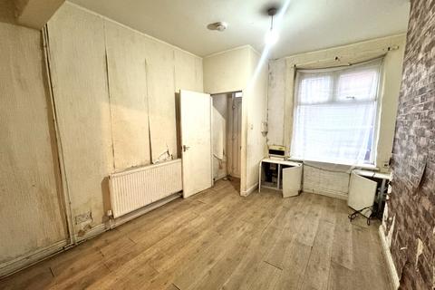 2 bedroom end of terrace house for sale, Prestage Street, Longsight