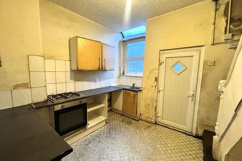 2 bedroom end of terrace house for sale, Prestage Street, Longsight
